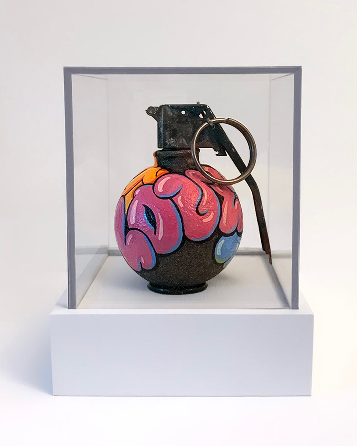 Tricolor_Love1_grenades_Shopif